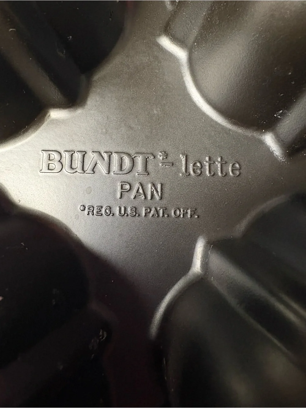 Vintage Nordic Ware Bundt-Lette 6 Cup Mini Bundt Cake Cast Aluminum Baking Pan